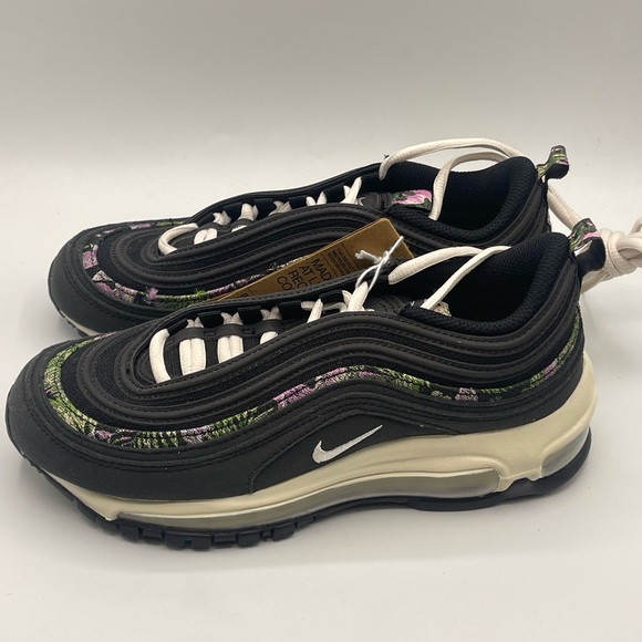 Nike Shoes - Nike Air Max 97 Women’s size 6